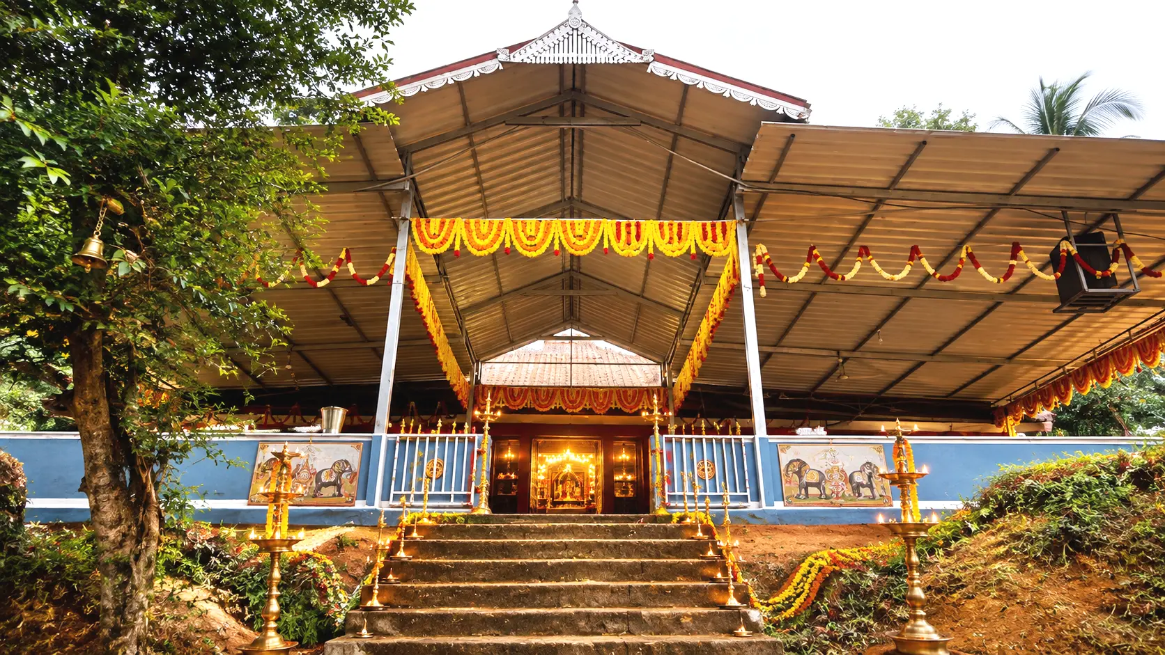 Scenic view of Shri Durgaparameshwari Temple Ichilampady Beedu